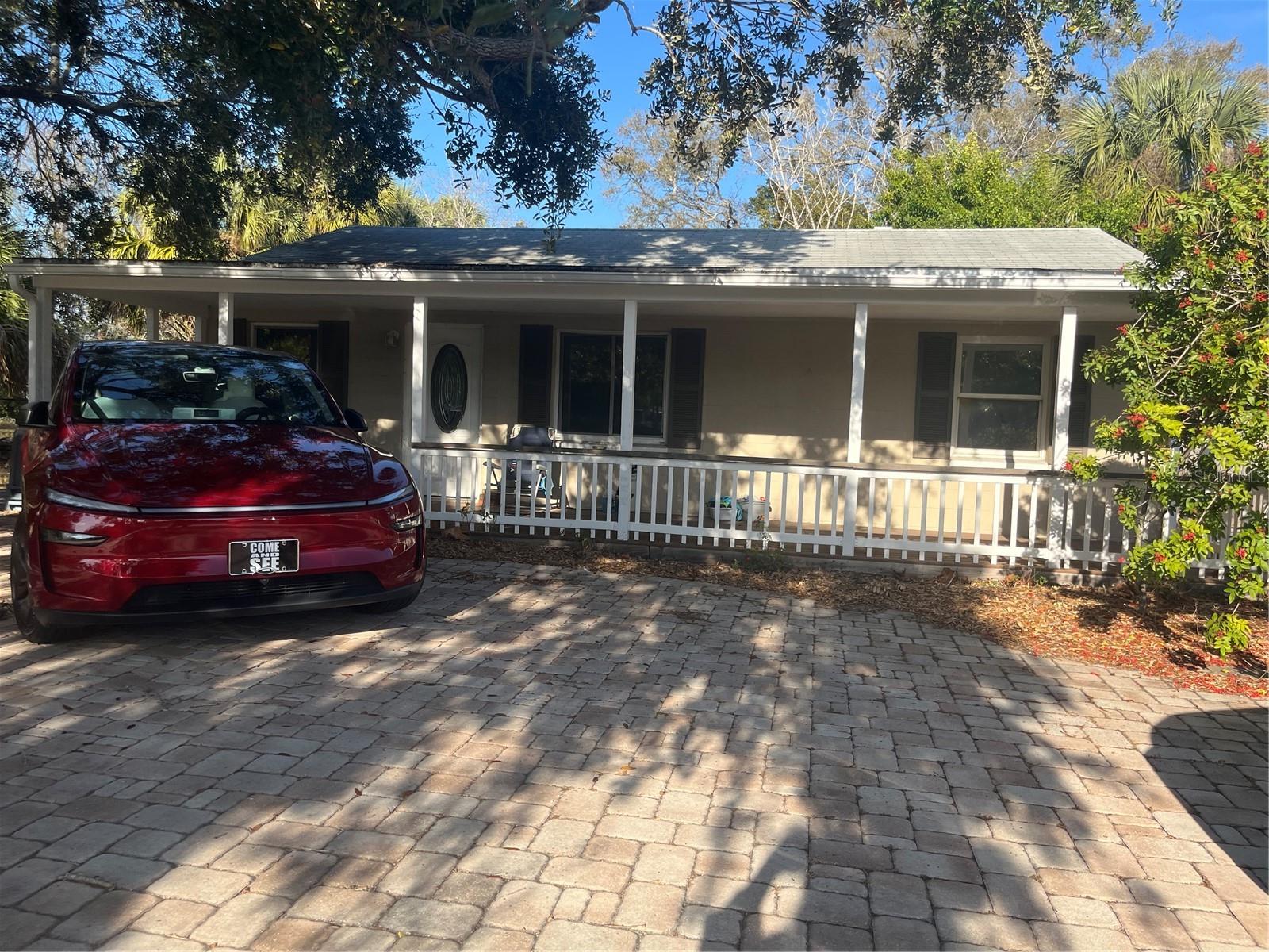 Details for 4002 Shamrock Road, TAMPA, FL 33611