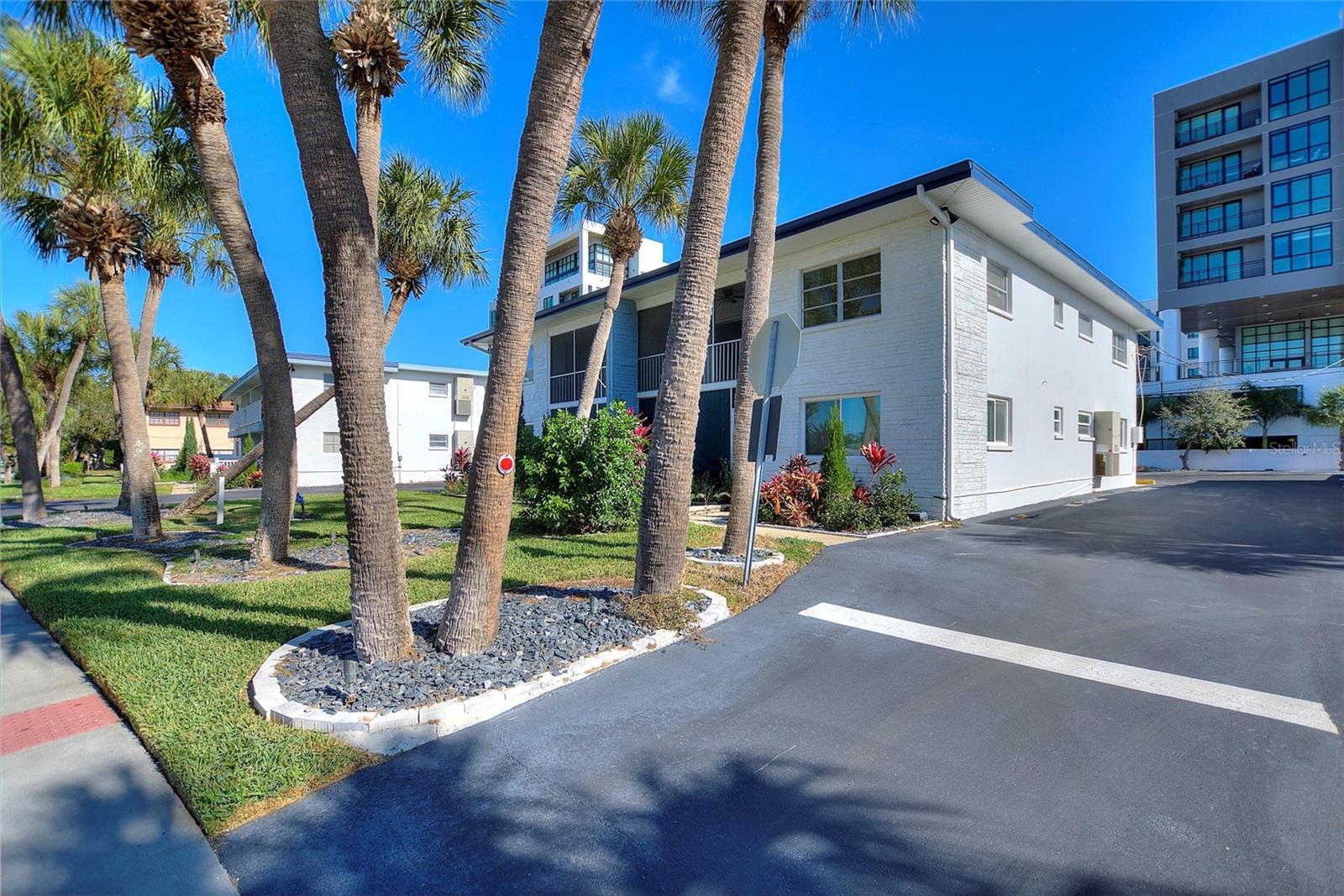 Details for 4300 37th Street S 4, ST PETERSBURG, FL 33711