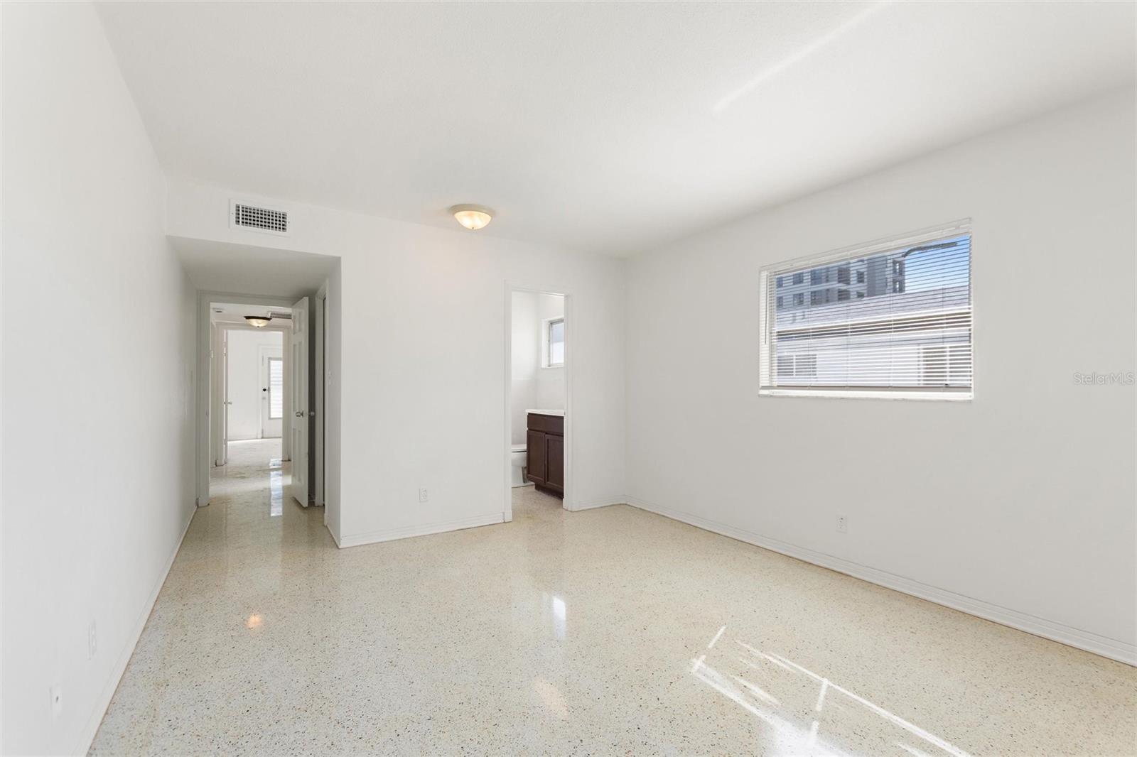 Image 18 of 23 For 4300 37th Street S 4