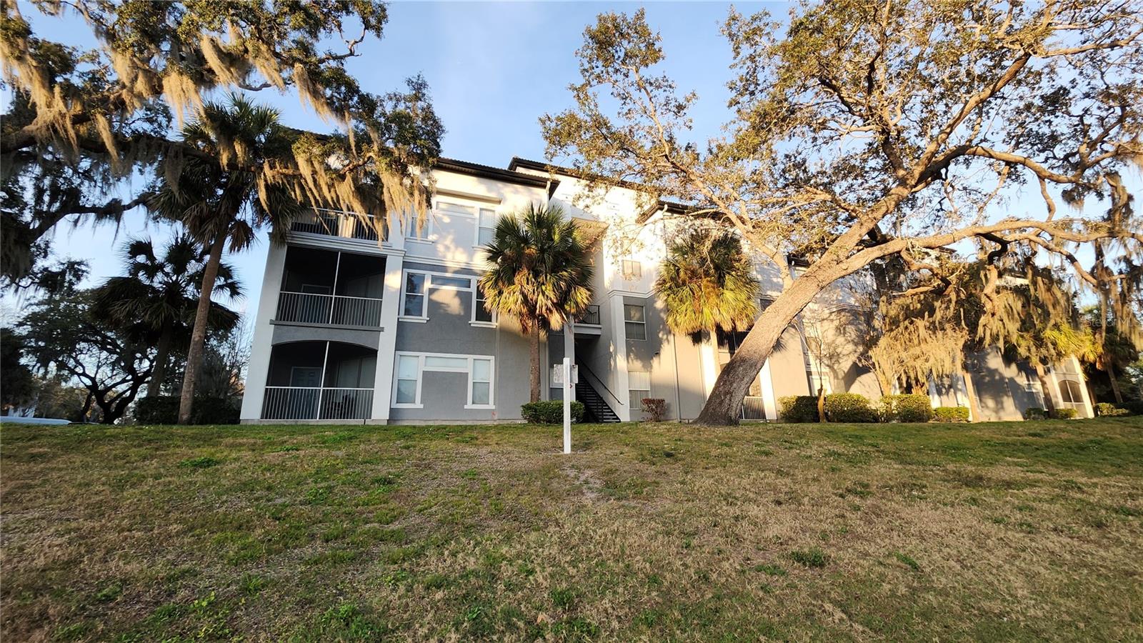 Image 18 of 19 For 5813 Legacy Crescent Place 203