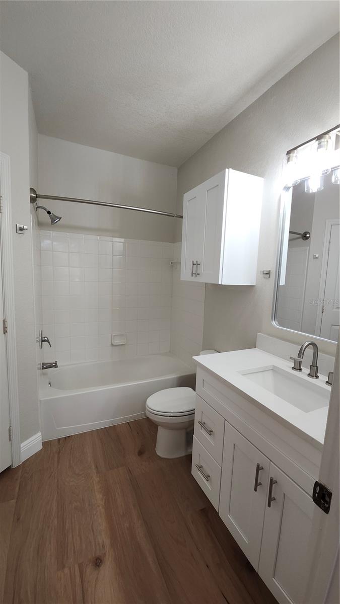 Image 5 of 19 For 5813 Legacy Crescent Place 203