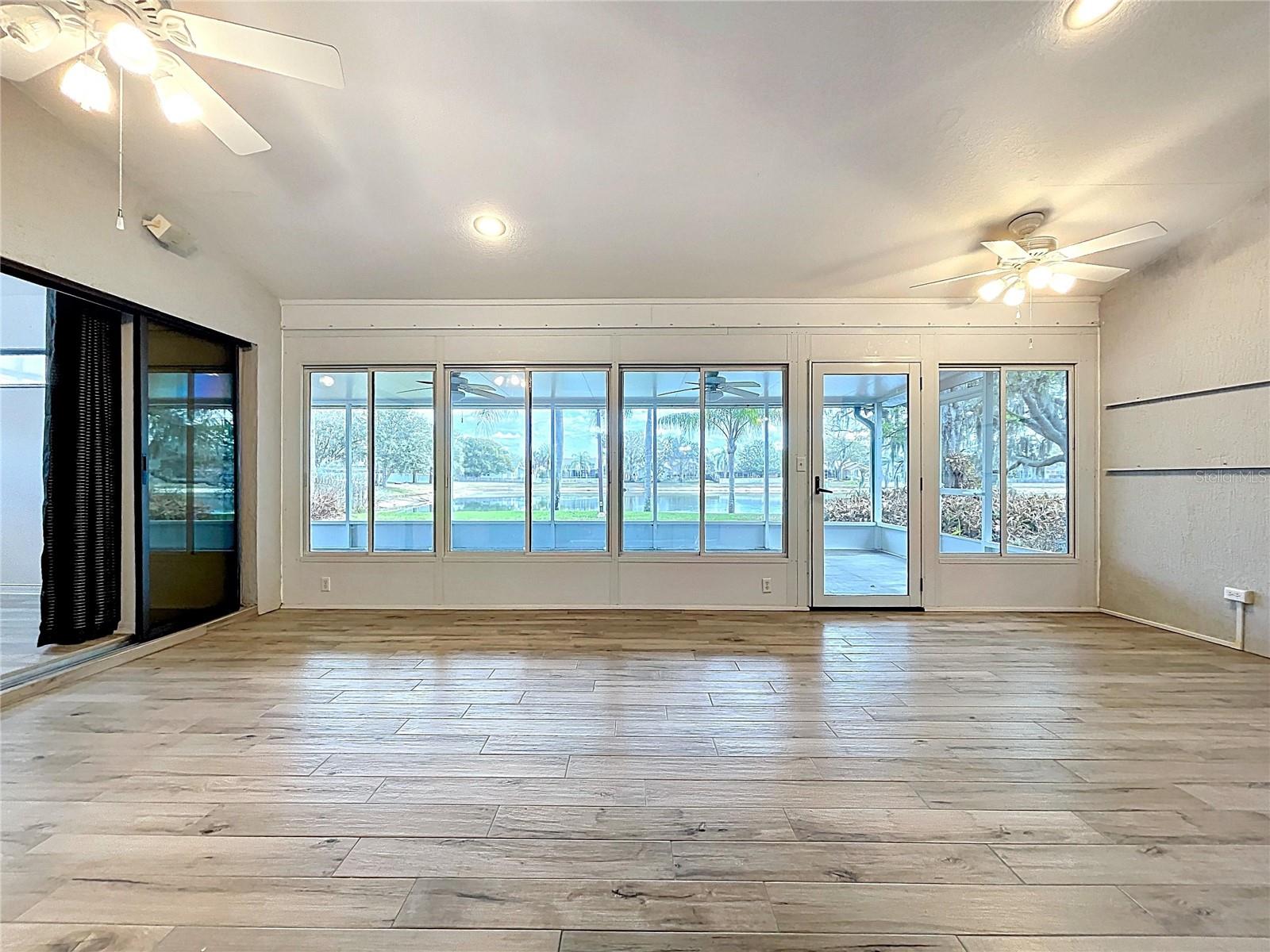 Image 23 of 42 For 1210 Willow Bend Way