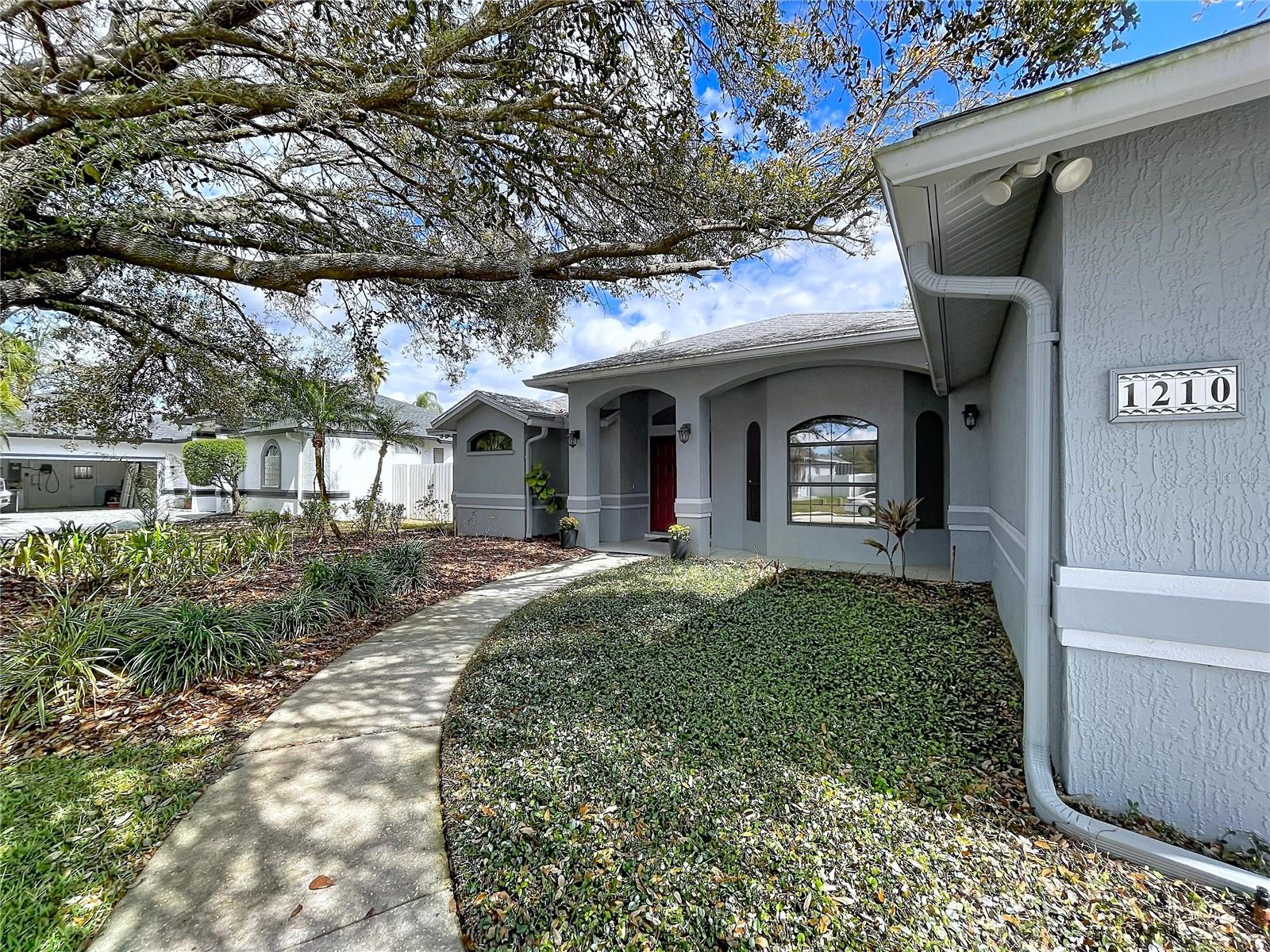 Image 8 of 42 For 1210 Willow Bend Way