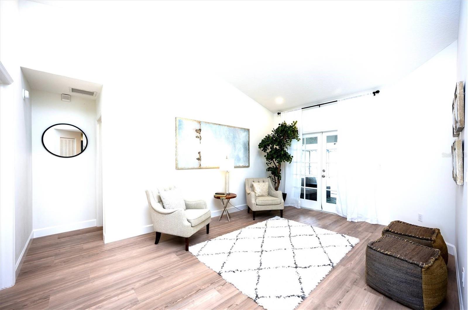 Image 9 of 28 For 14817 Farnham Way