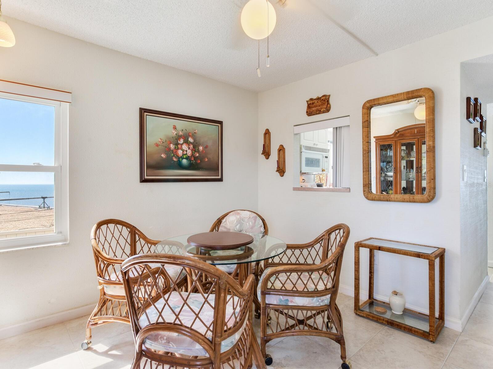 Image 10 of 69 For 19450 Gulf Boulevard 701