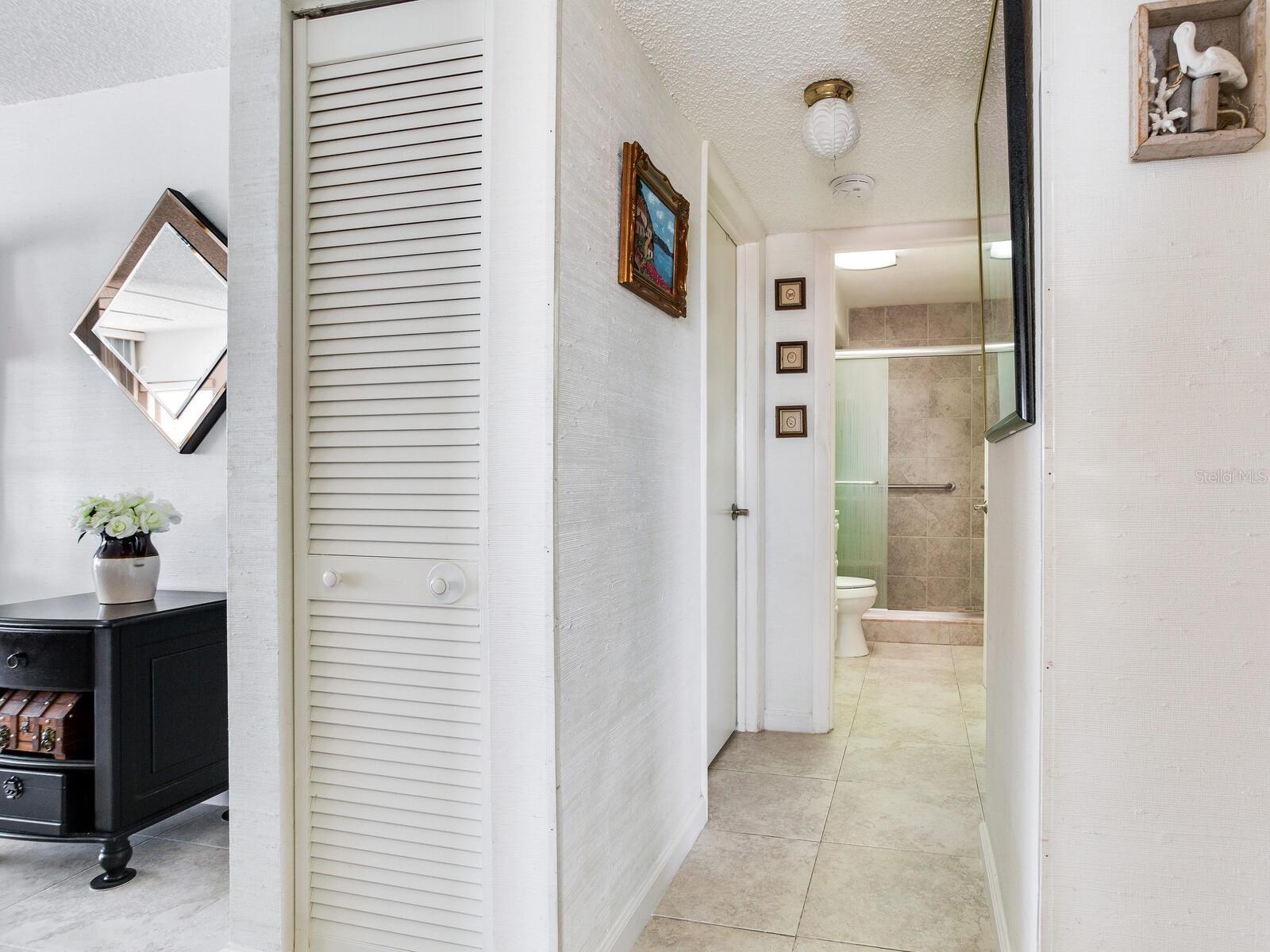 Image 27 of 69 For 19450 Gulf Boulevard 701