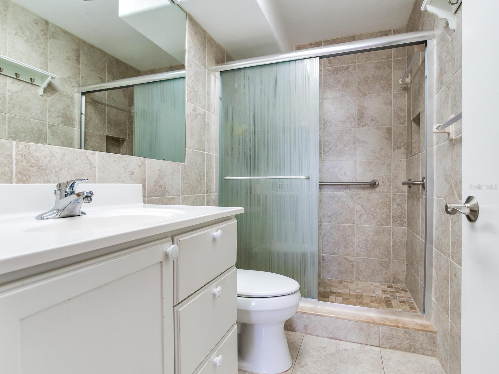 Image 35 of 69 For 19450 Gulf Boulevard 701