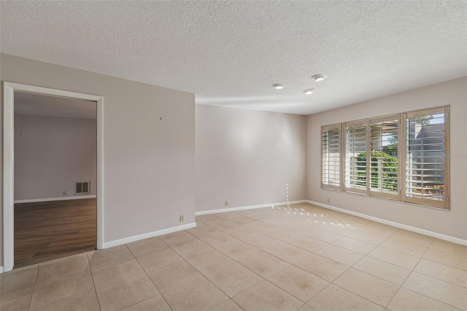 Image 24 of 78 For 4304 Saltwater Boulevard A