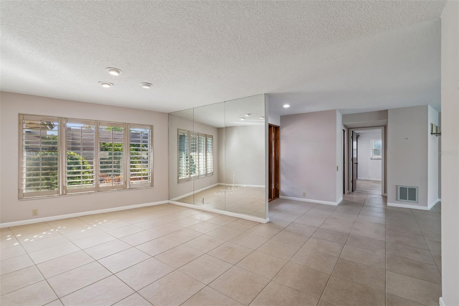 Image 27 of 78 For 4304 Saltwater Boulevard A