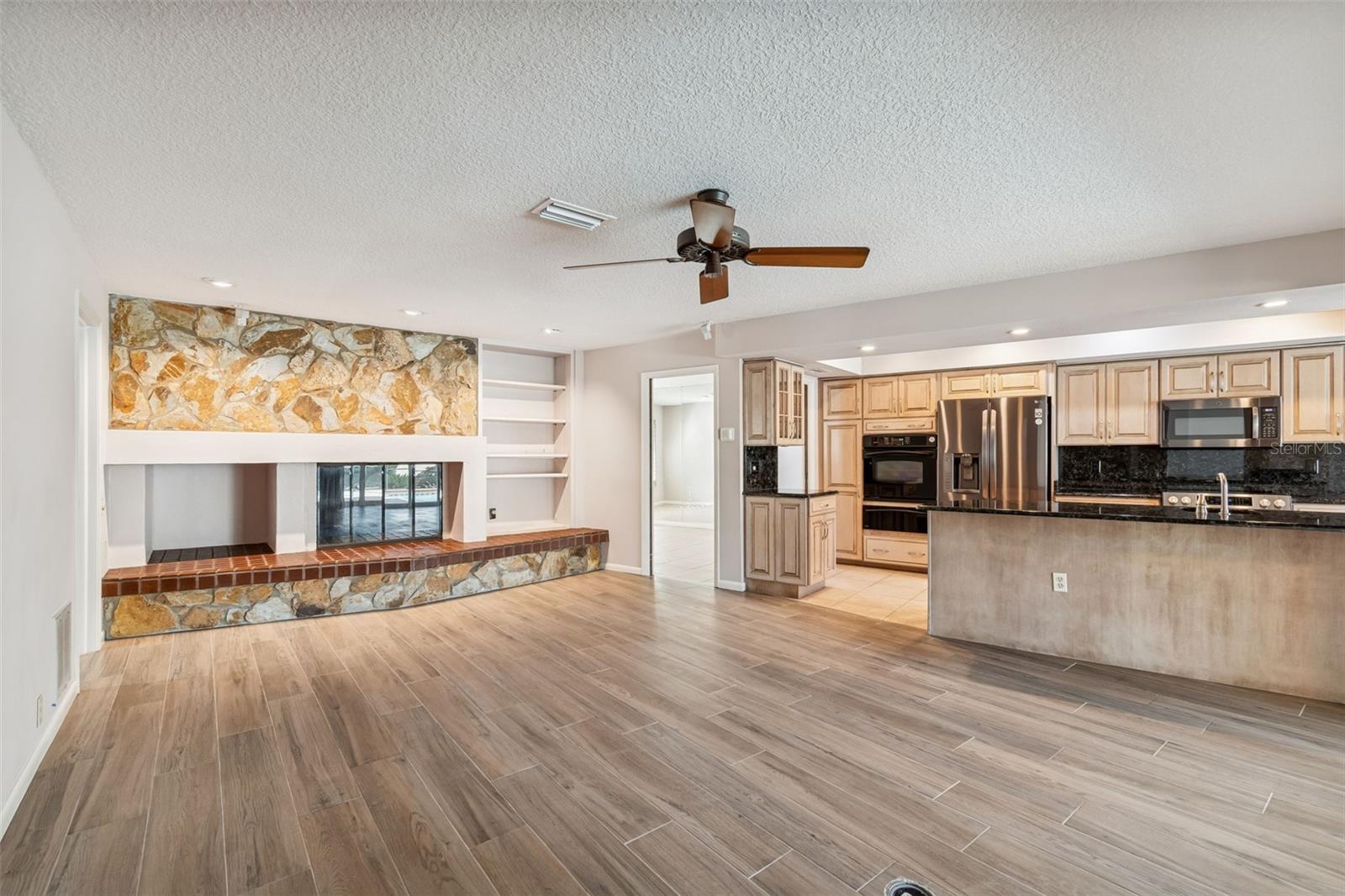 Image 30 of 78 For 4304 Saltwater Boulevard A