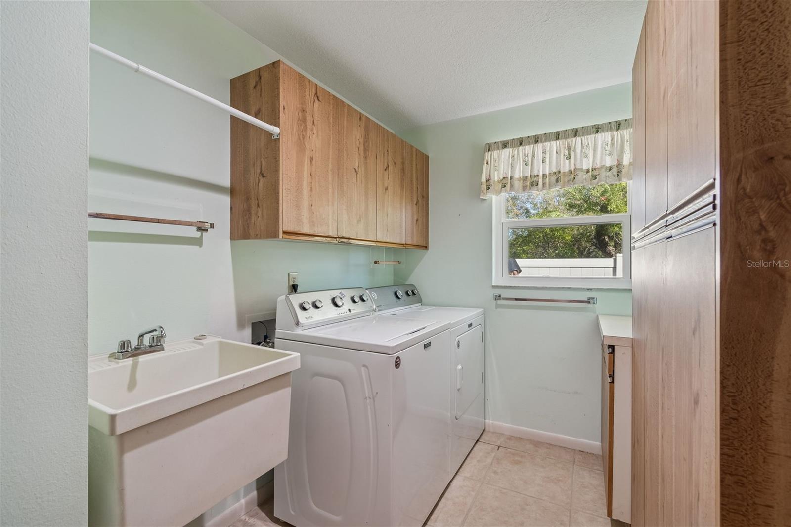 Image 31 of 78 For 4304 Saltwater Boulevard A