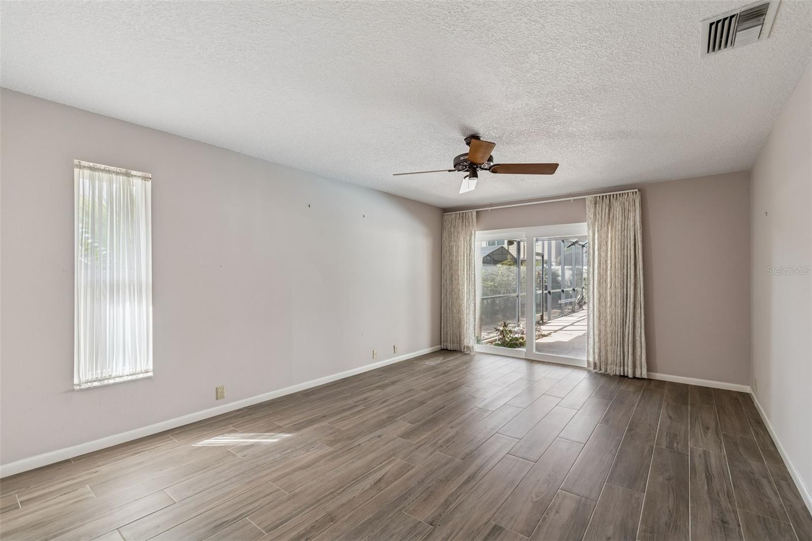 Image 55 of 78 For 4304 Saltwater Boulevard A