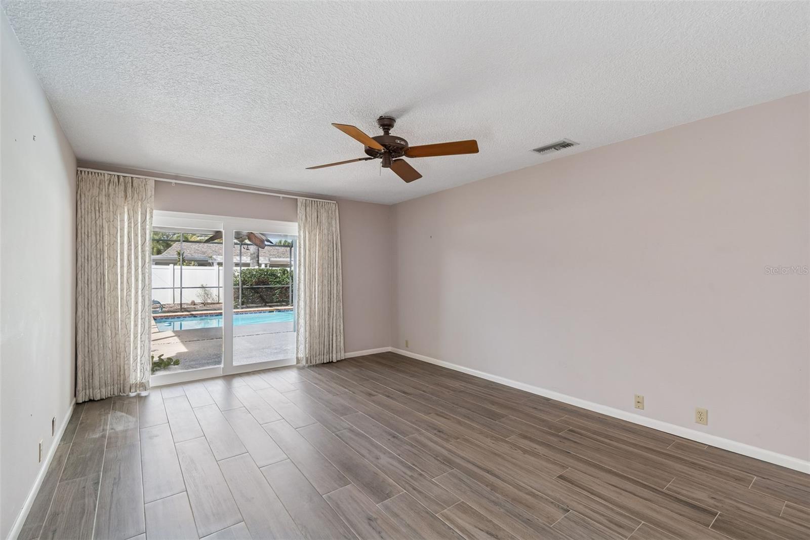 Image 57 of 78 For 4304 Saltwater Boulevard A