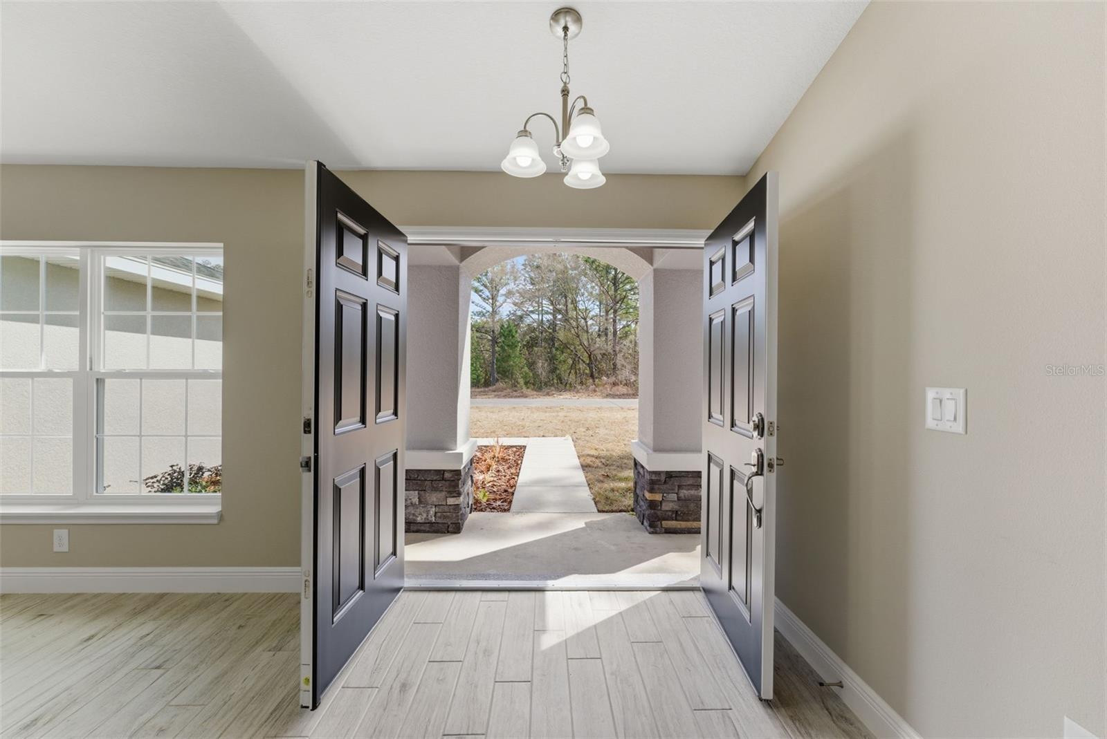 Image 10 of 63 For 3115 Fairbank Drive