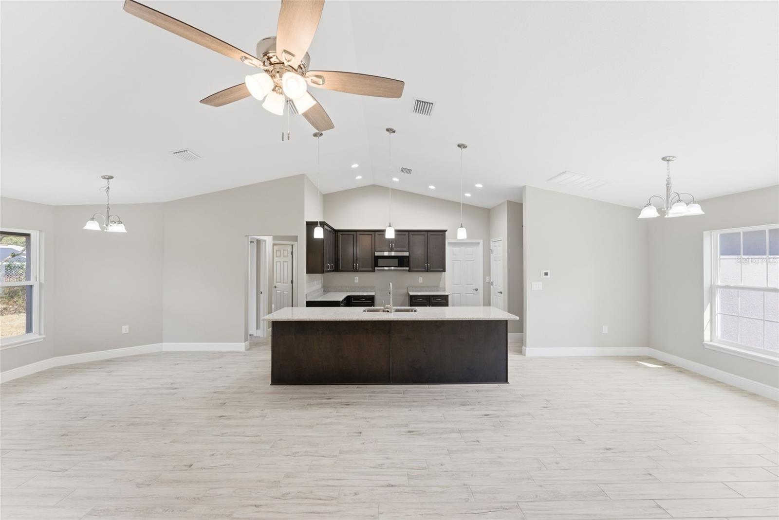 Image 14 of 63 For 3115 Fairbank Drive