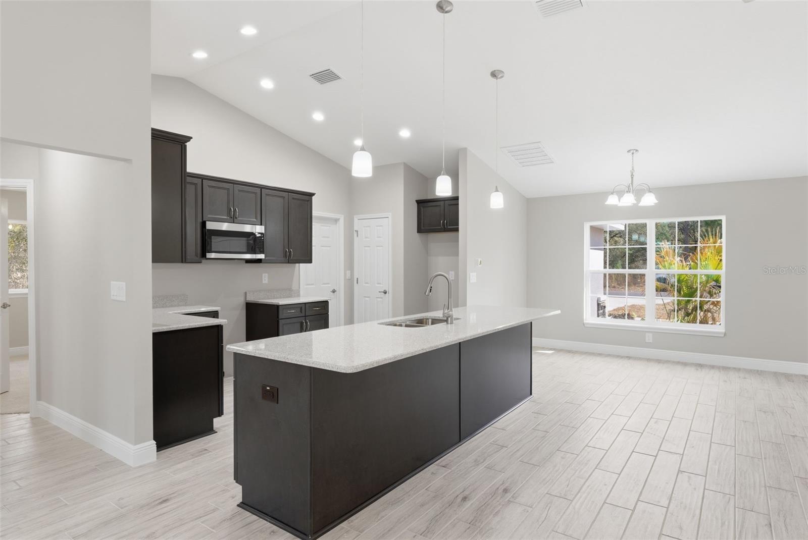 Image 18 of 63 For 3115 Fairbank Drive