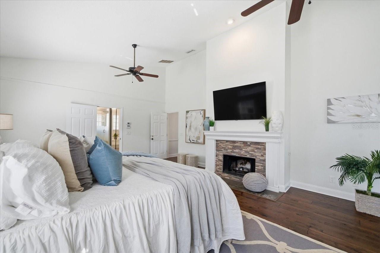 Image 44 of 90 For 3049 Geiger Court