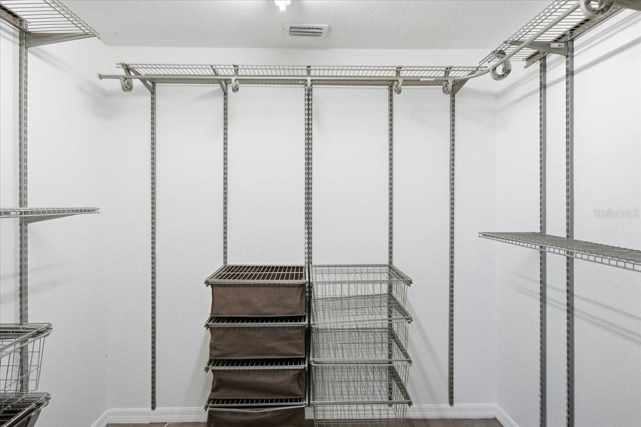 Image 46 of 90 For 3049 Geiger Court