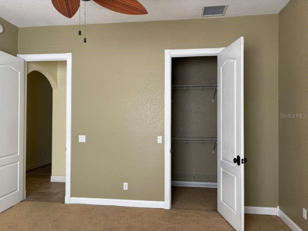 Image 13 of 75 For 3049 Laurel Street