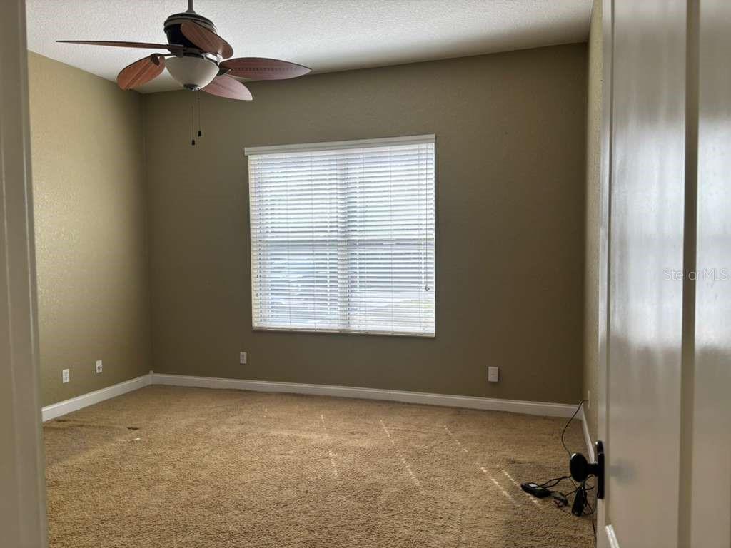 Image 41 of 75 For 3049 Laurel Street