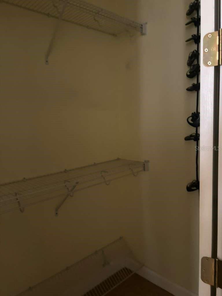 Image 47 of 75 For 3049 Laurel Street