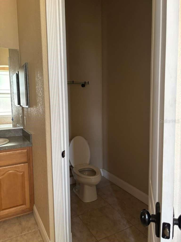 Image 51 of 75 For 3049 Laurel Street