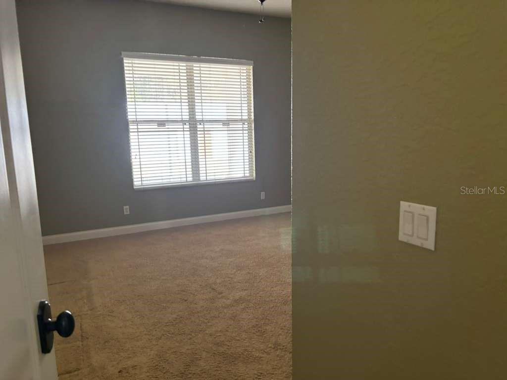 Image 52 of 75 For 3049 Laurel Street