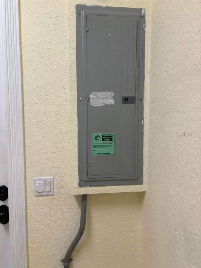 Image 59 of 75 For 3049 Laurel Street