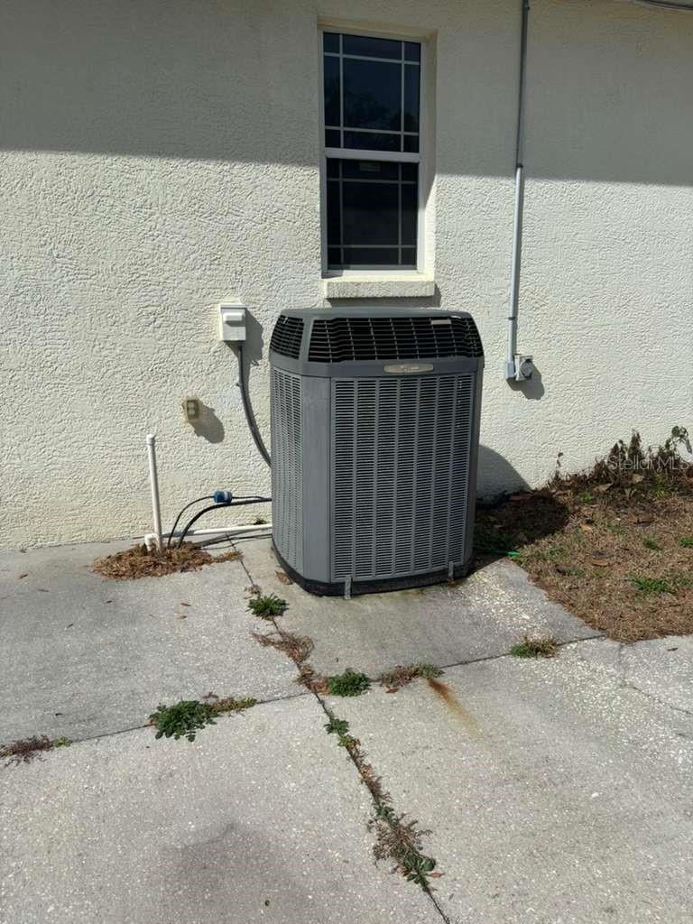 Image 66 of 75 For 3049 Laurel Street