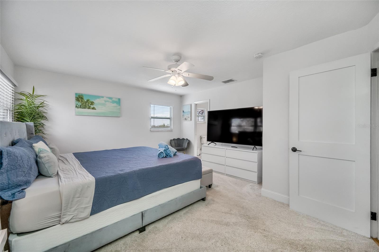 Image 17 of 56 For 4622 Bay Crest Drive