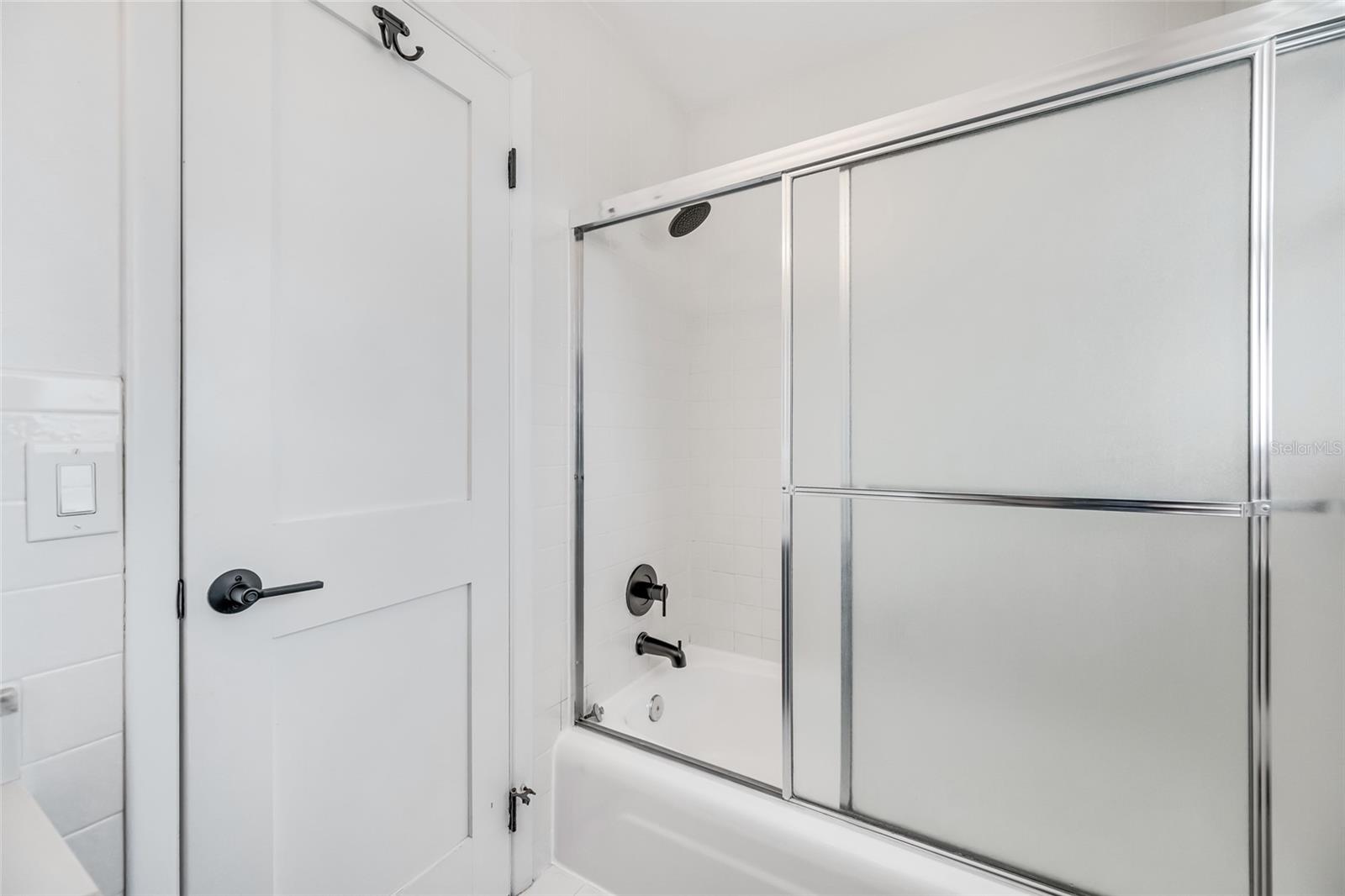 Image 25 of 56 For 4622 Bay Crest Drive