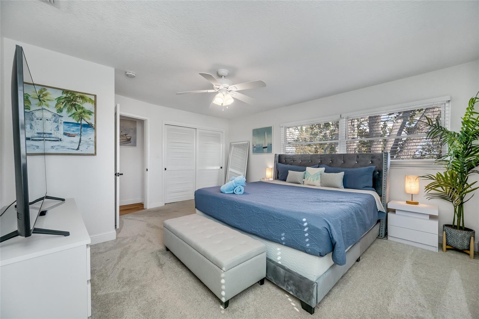 Image 4 of 56 For 4622 Bay Crest Drive