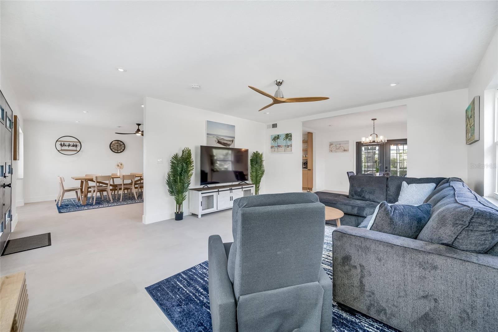 Image 9 of 56 For 4622 Bay Crest Drive