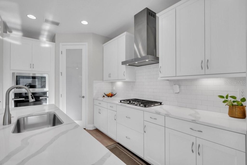 Listing photo id 13 for 14604 Horse Trot Road