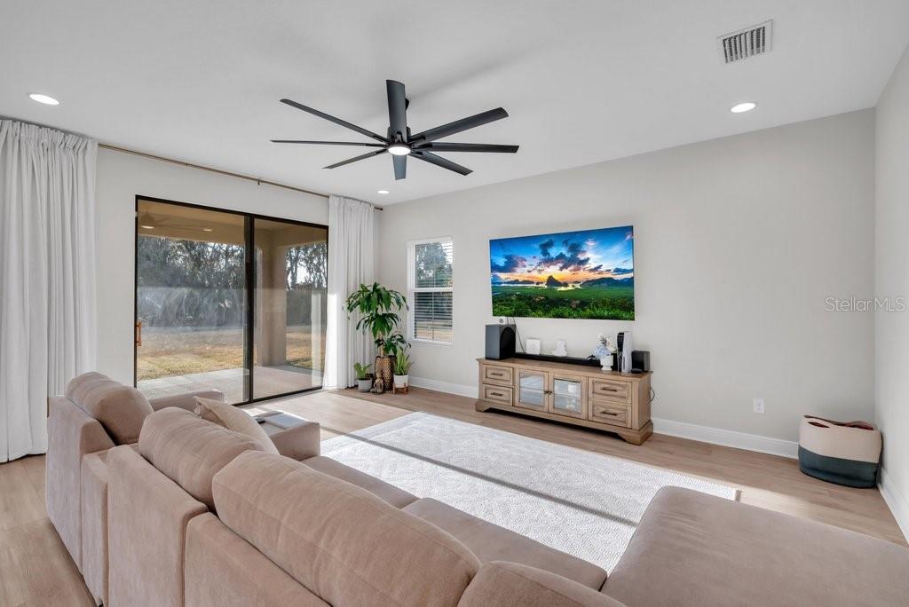 Listing photo id 7 for 14604 Horse Trot Road