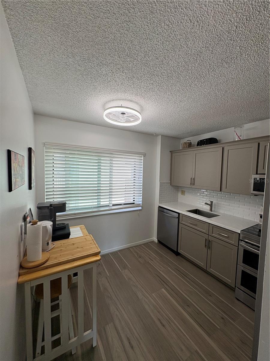 Image 9 of 28 For 2207 Belleair Road 30b