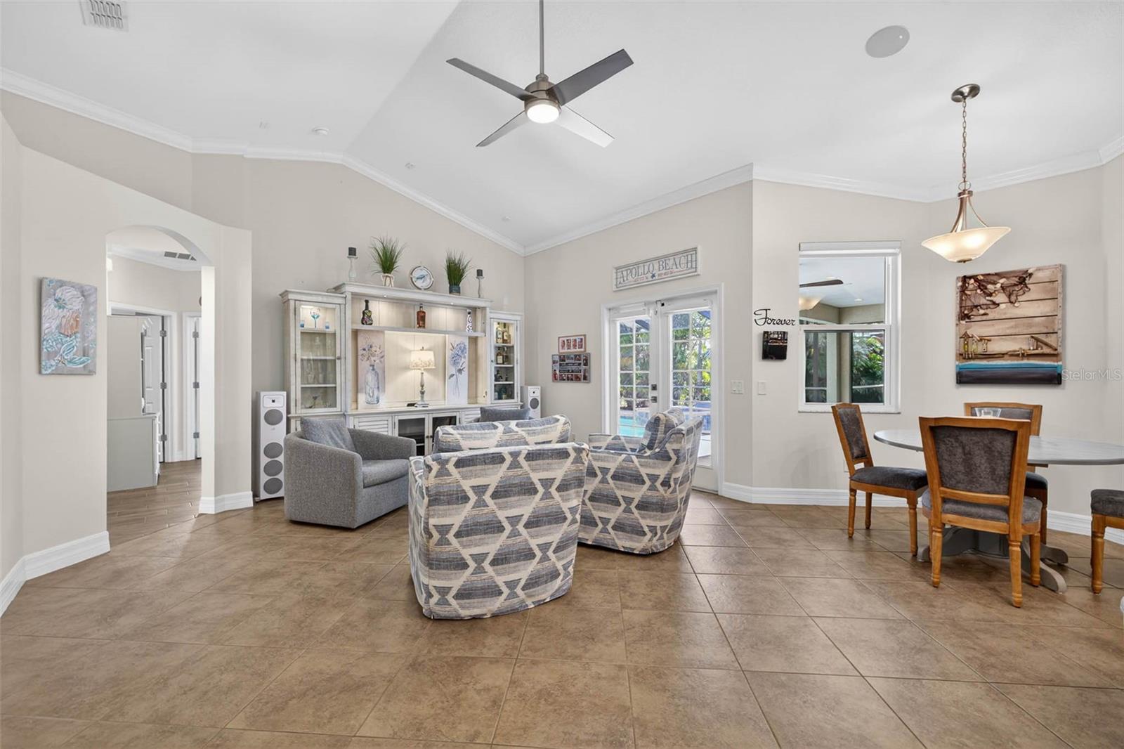 Image 17 of 58 For 5405 Coral Shell Way