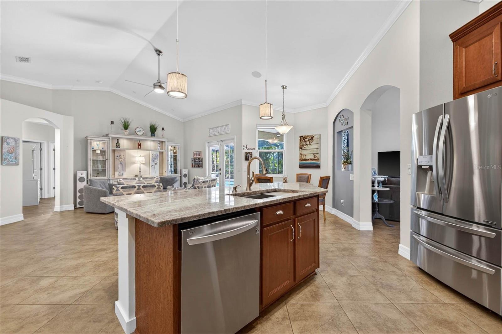 Image 24 of 58 For 5405 Coral Shell Way