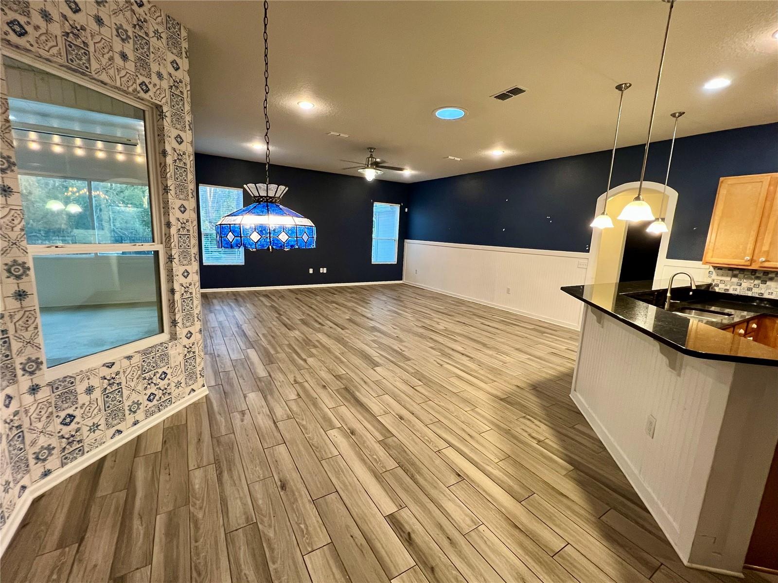 Image 10 of 46 For 353 Crescent Key Drive