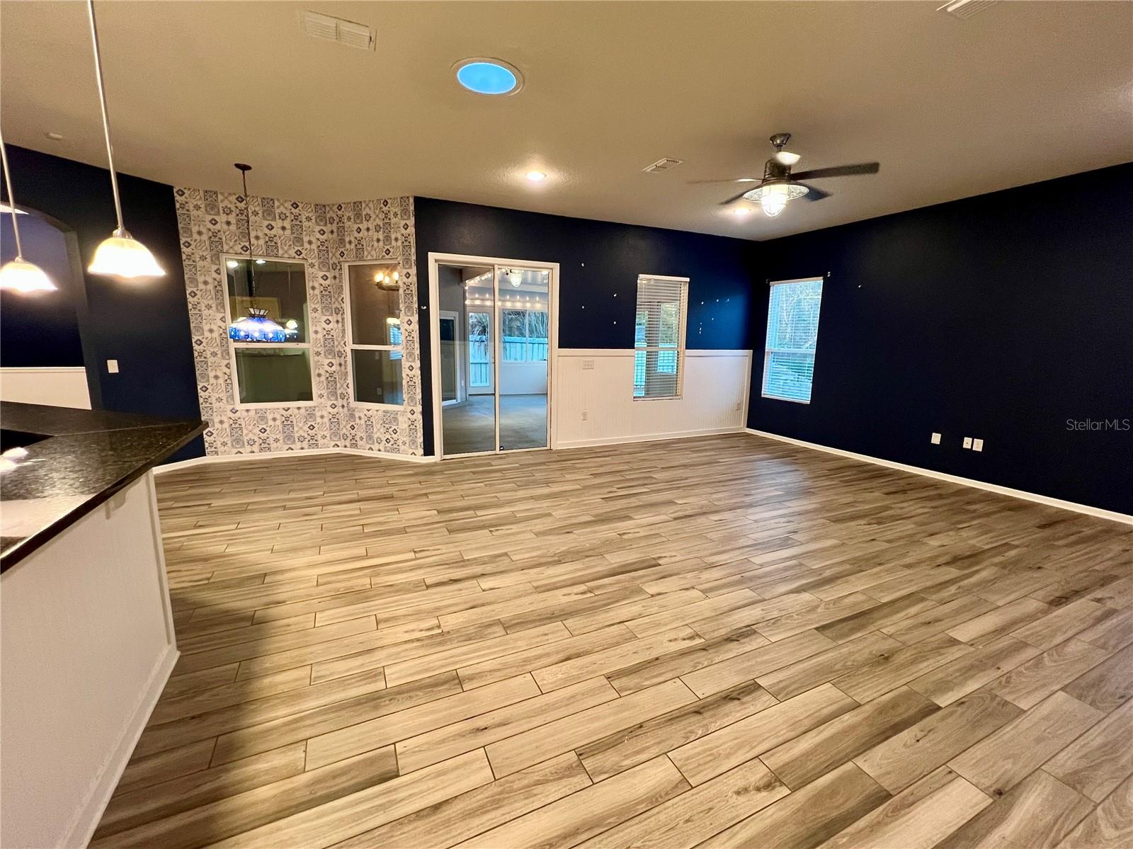 Image 15 of 46 For 353 Crescent Key Drive