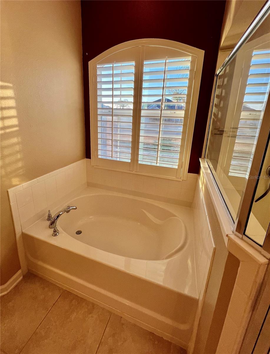 Image 21 of 46 For 353 Crescent Key Drive