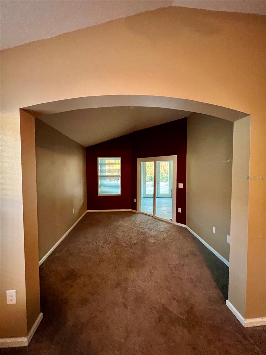 Image 26 of 46 For 353 Crescent Key Drive