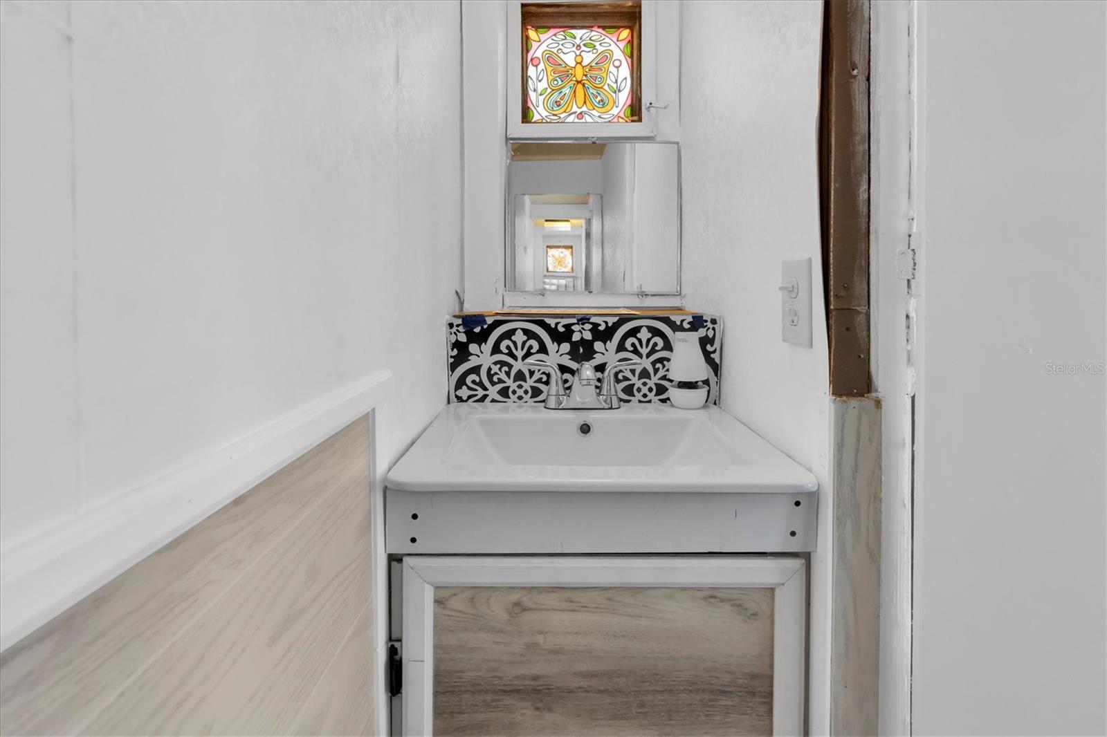 Image 25 of 87 For 6627 Tower Drive