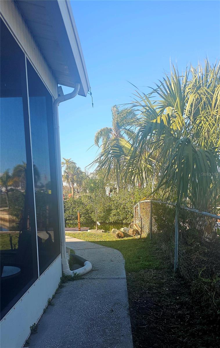 Image 38 of 87 For 6627 Tower Drive