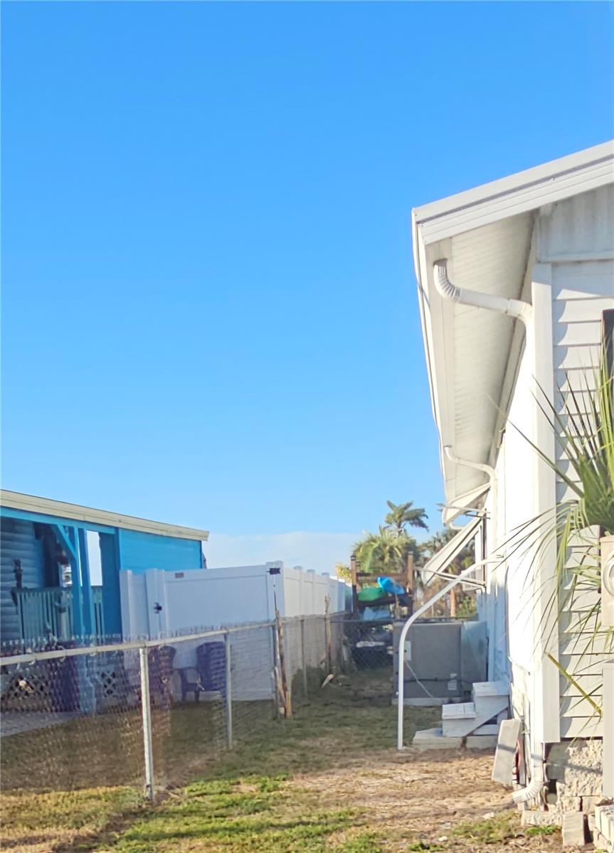 Image 58 of 87 For 6627 Tower Drive