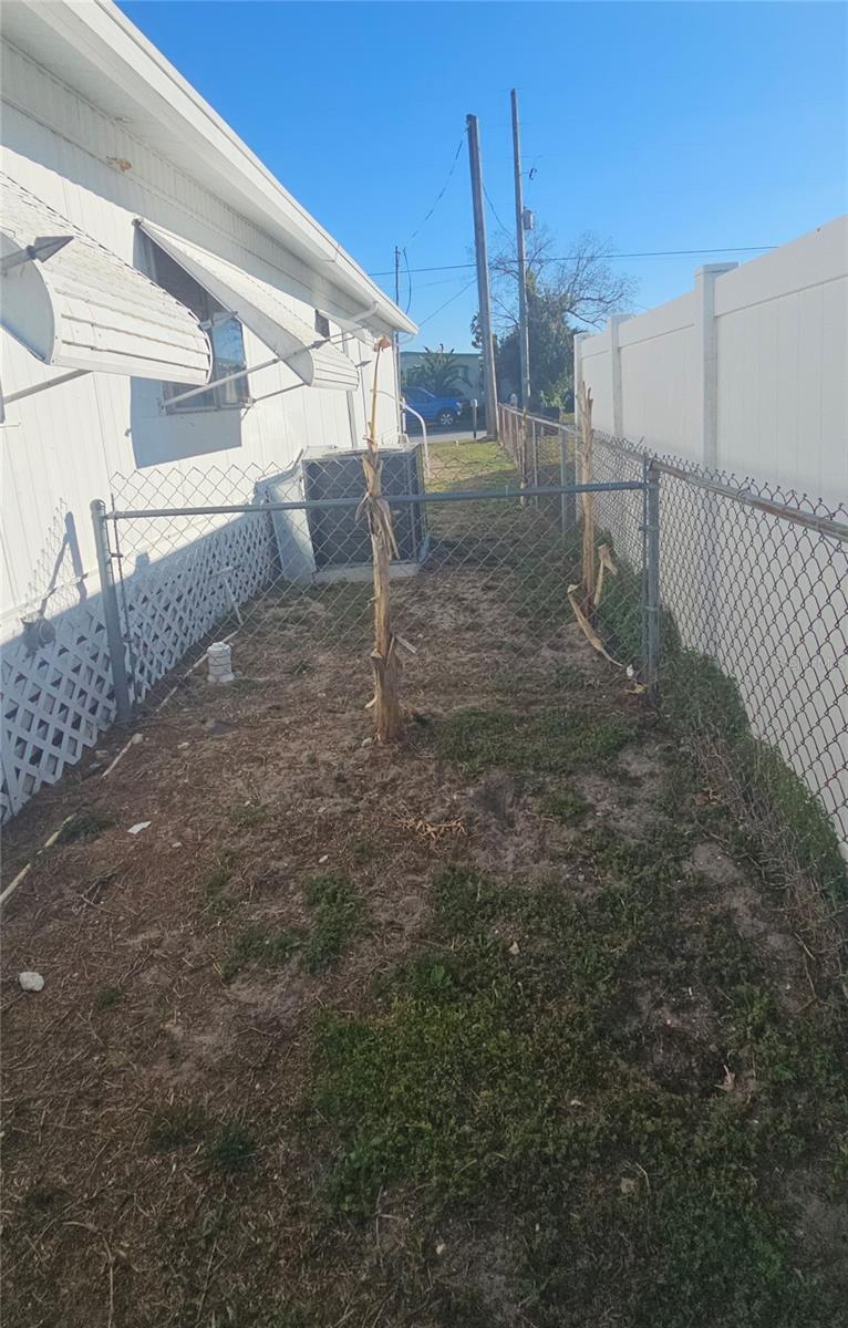 Image 60 of 87 For 6627 Tower Drive