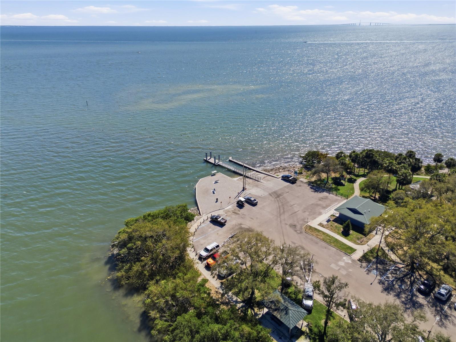 Listing photo id 34 for 718 Bay Vista Boulevard S