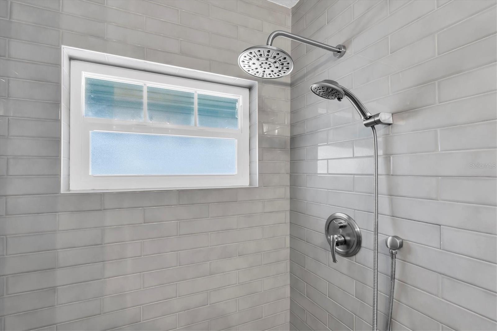 Image 21 of 42 For 2534 Mineola Drive S