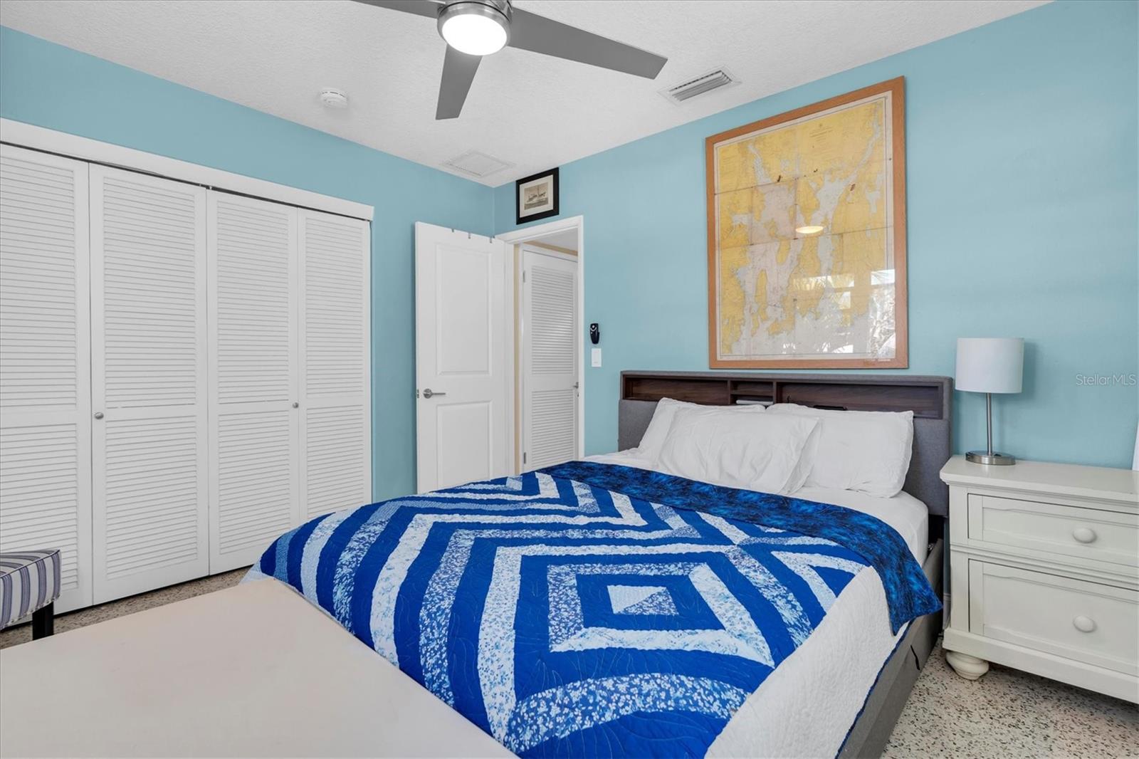 Image 23 of 42 For 2534 Mineola Drive S