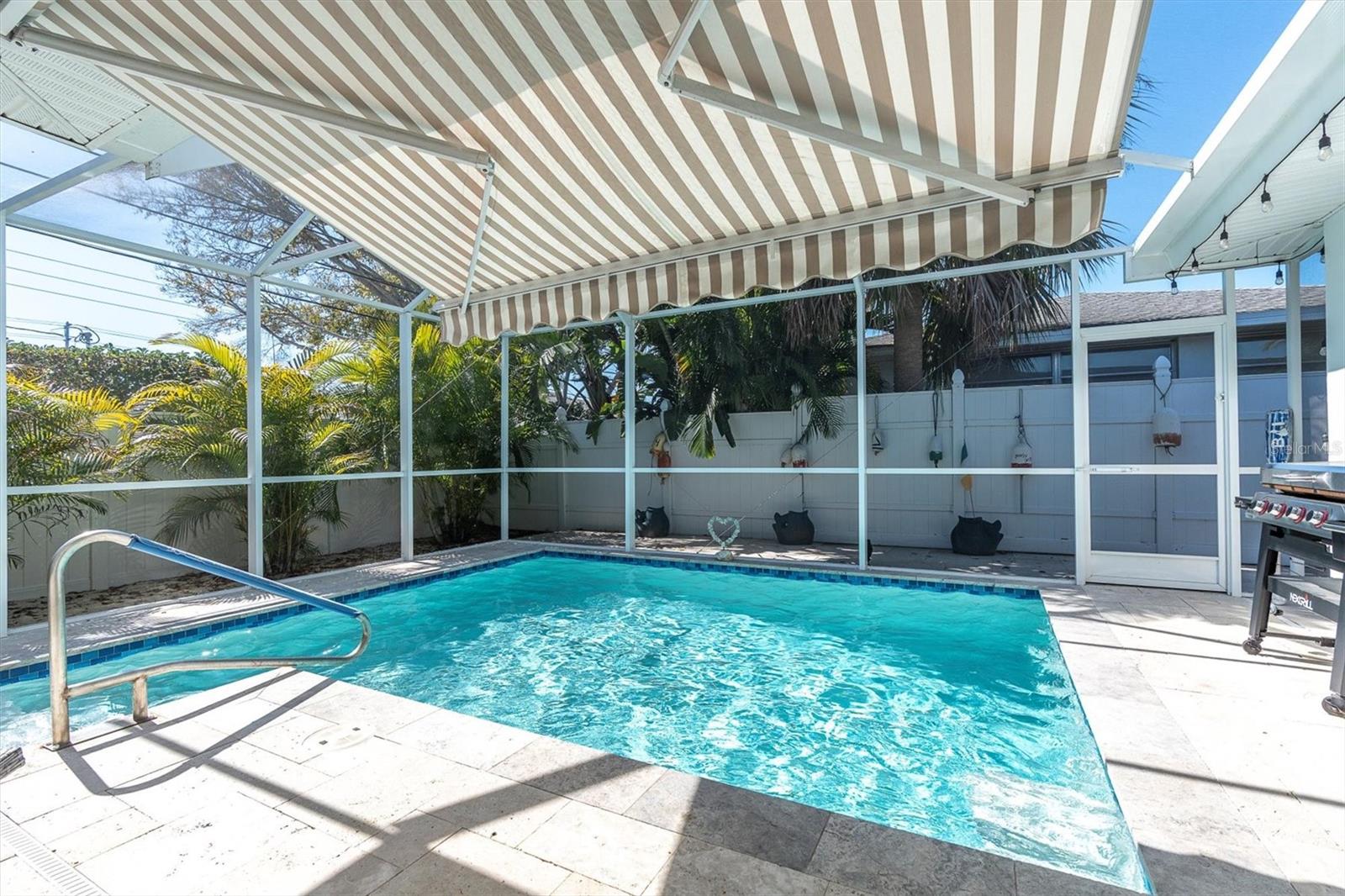 Image 36 of 42 For 2534 Mineola Drive S